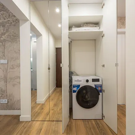 Apartment Center By Sofija Warsaw