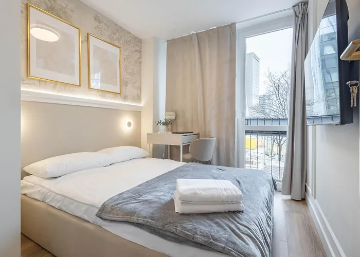 Center By Sofija Apartman *